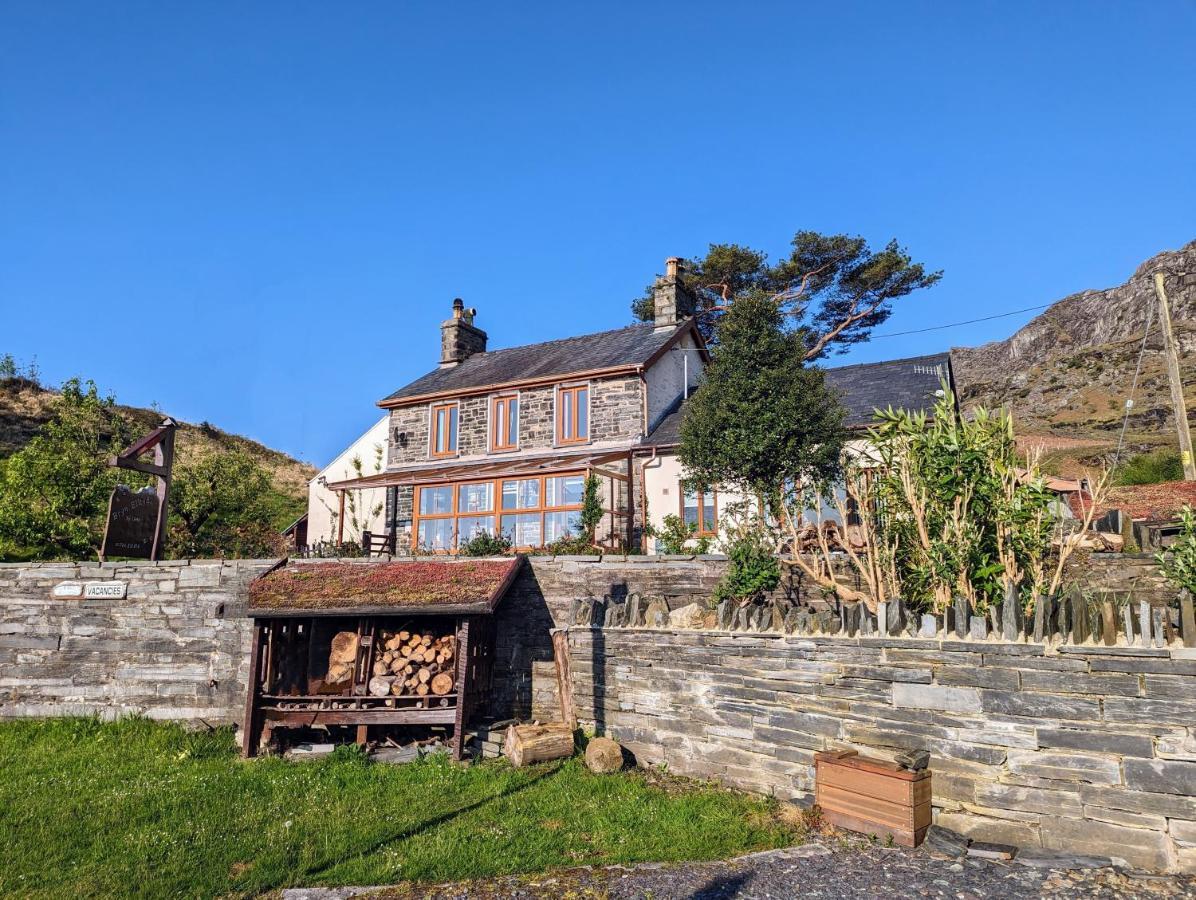 Bryn Elltyd Eco House Casa de hóspedes Blaenau Ffestiniog Exterior foto