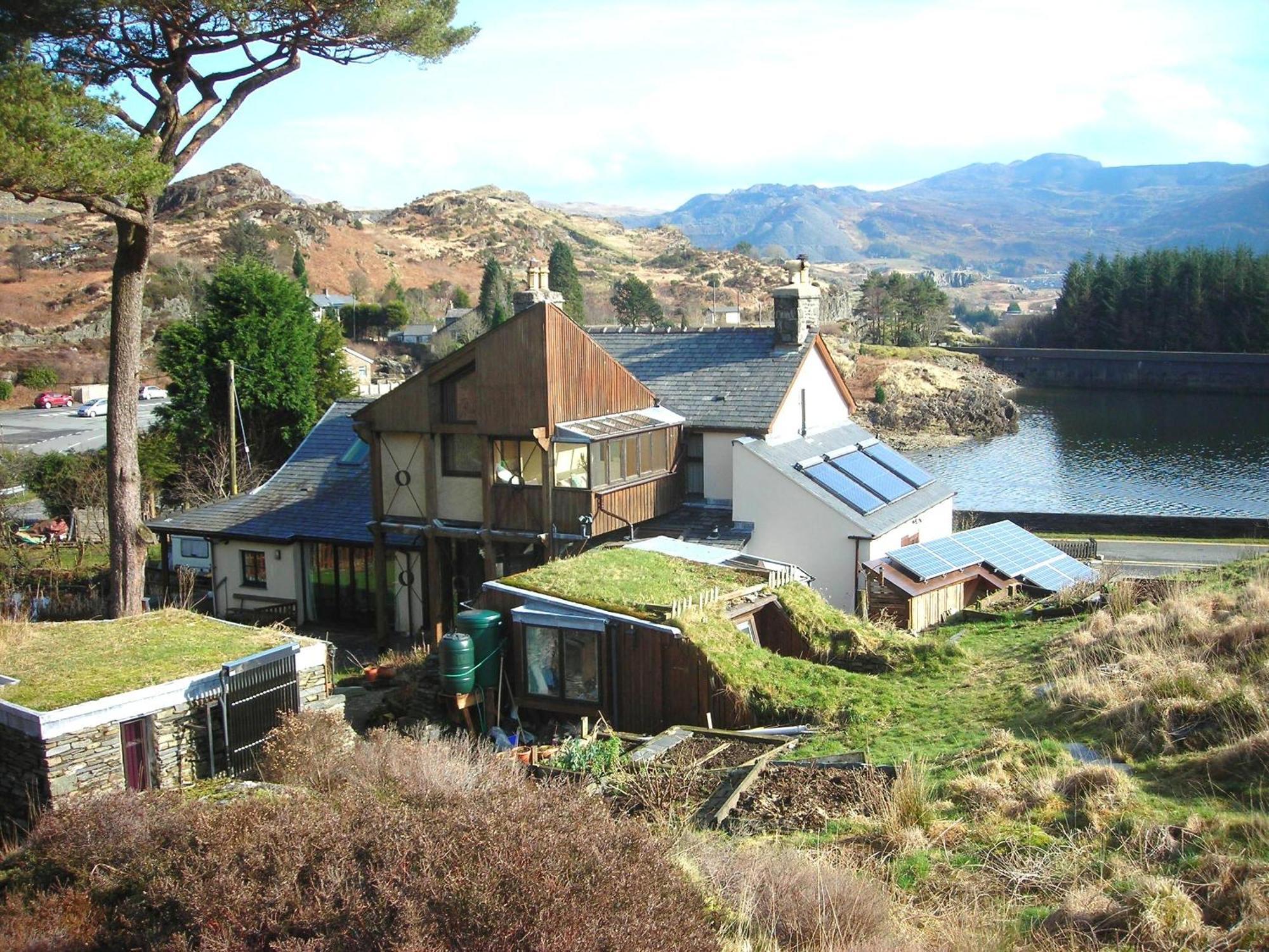 Bryn Elltyd Eco House Casa de hóspedes Blaenau Ffestiniog Exterior foto